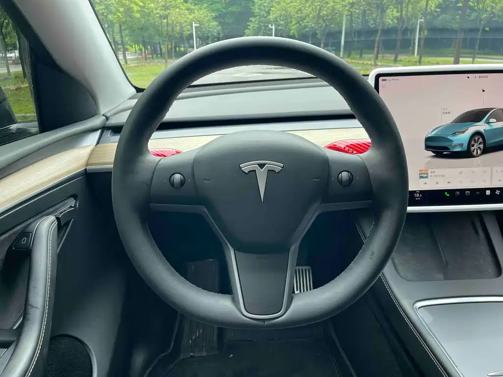 Tesla Model Y 2022 — фото 16