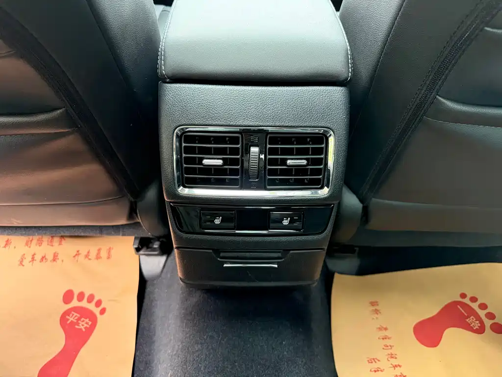Subaru Legacy 2016 — фото 11