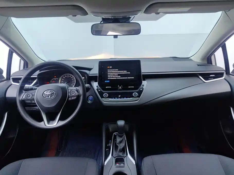 Toyota Corolla 2022 — фото 12