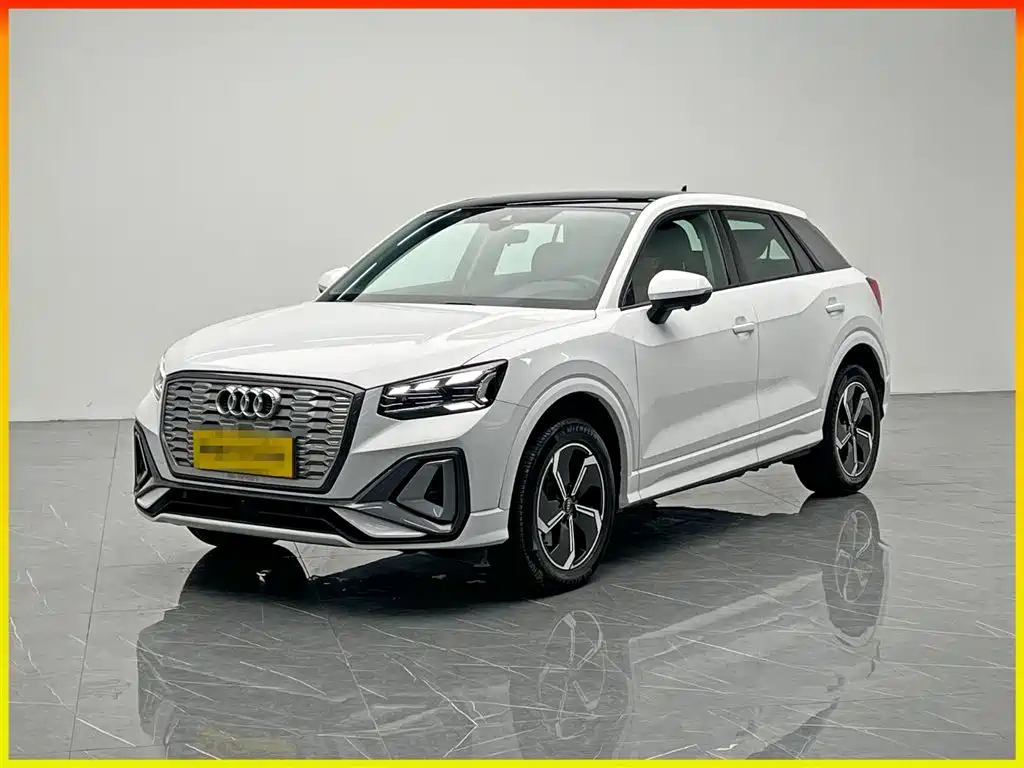 Audi Q2L e-tron 2022