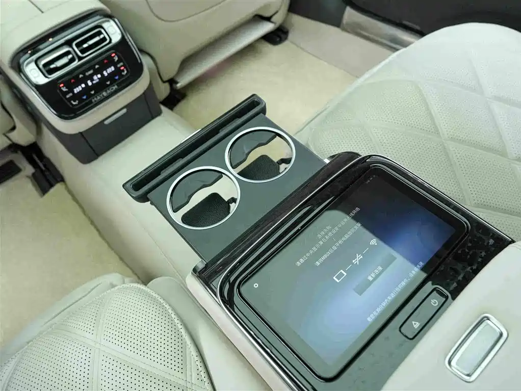 Mercedes-Benz Maybach S-Class 2025 — фото 21