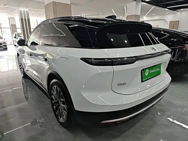 NIO ES6 2025