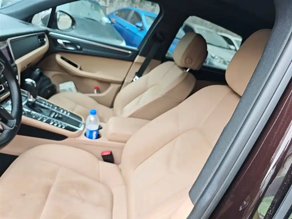 Porsche Macan 2019 — фото 15