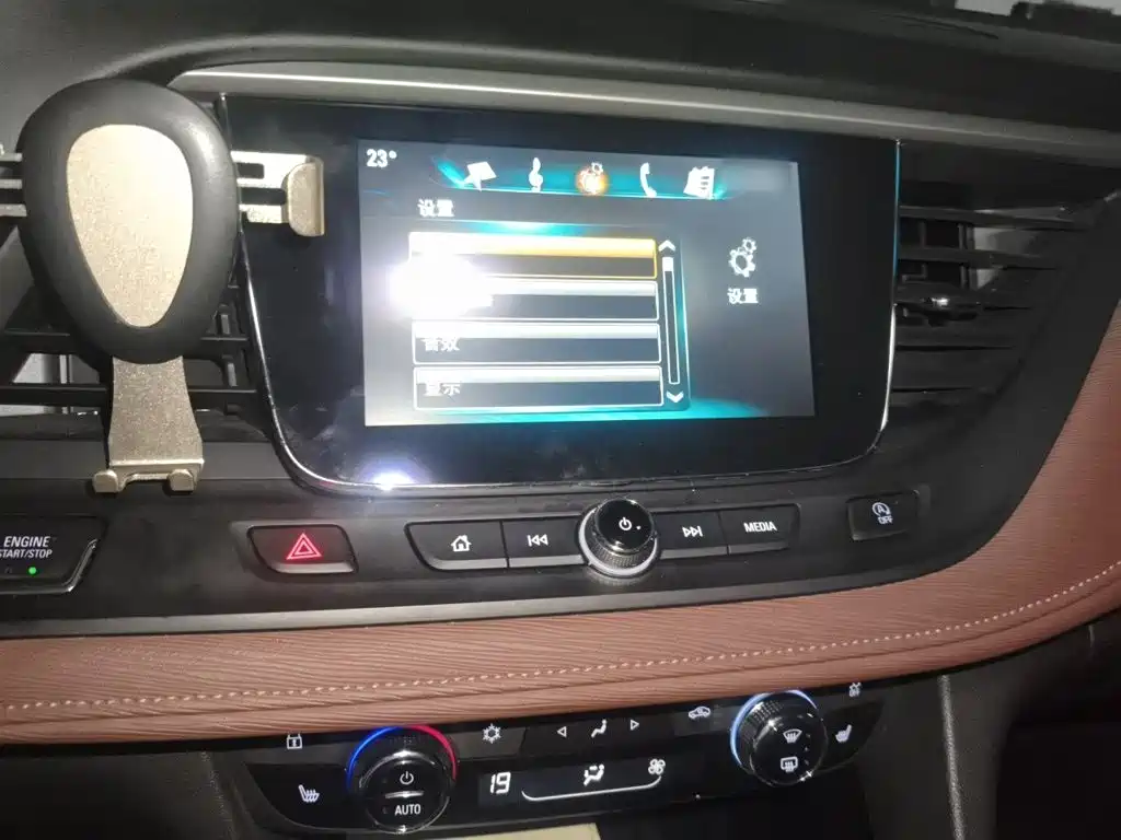 Buick GL6 2020 — фото 6