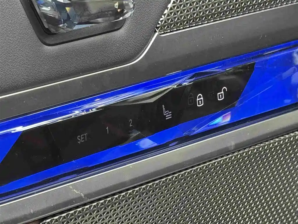 BMW i7 2023 — фото 19
