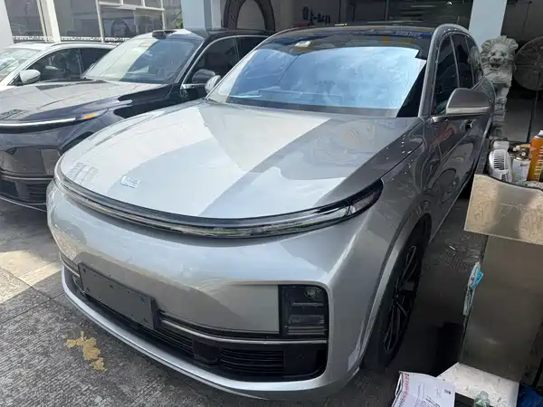 Li Auto L8 2023