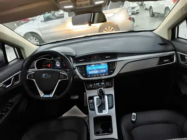 Geely Emgrand GS 2018