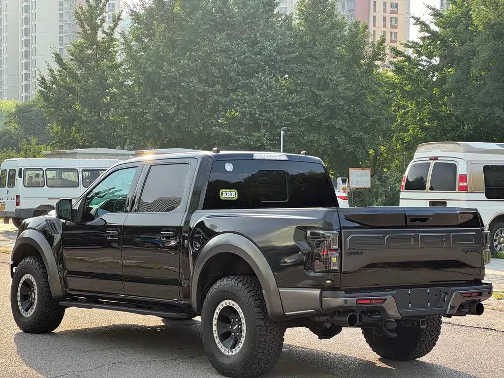 Ford F-150 Raptor 2017 — фото 18