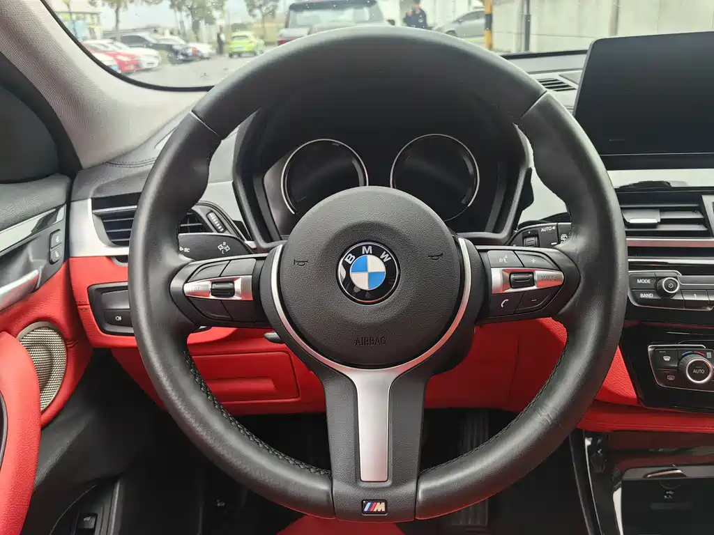 BMW X2 2022 — фото 16