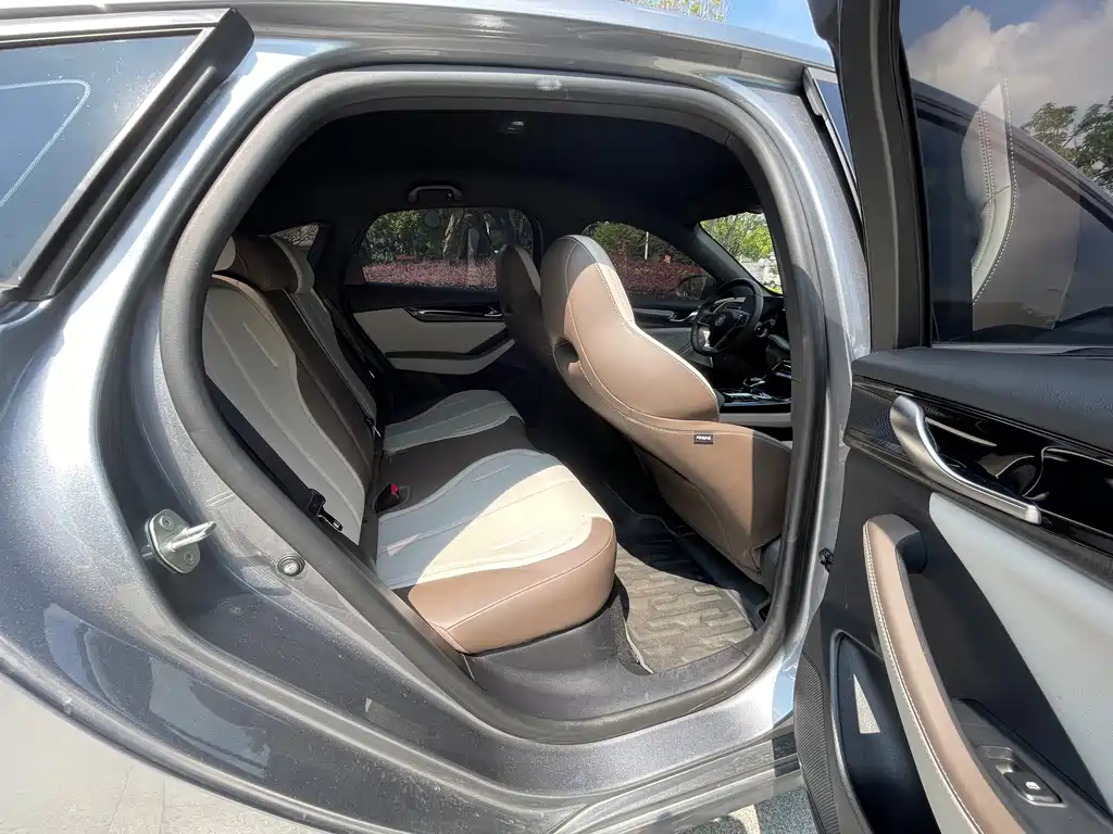 BYD Qin PLUS 2025 — фото 21