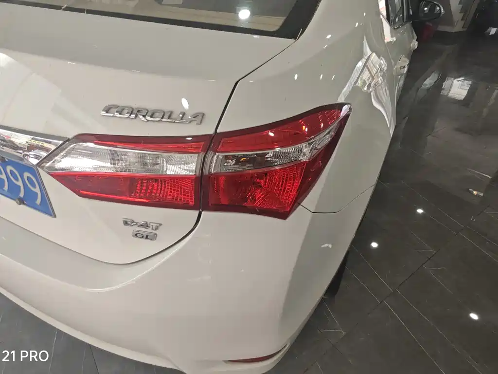 Toyota Corolla 2017 — фото 10