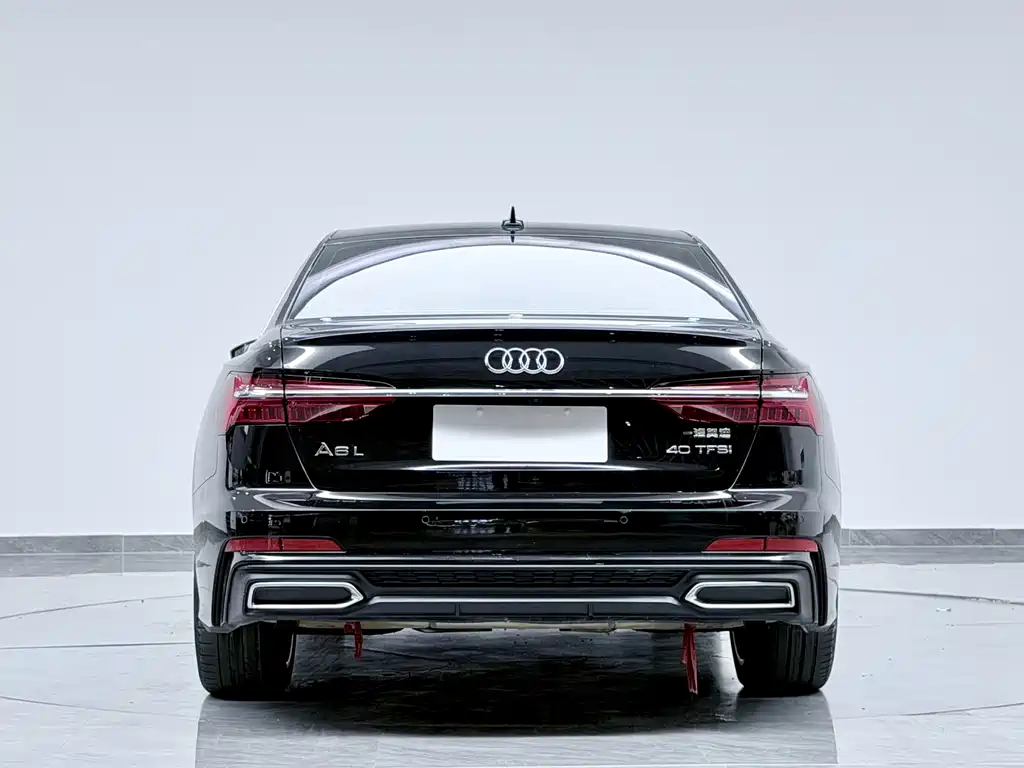 Audi A6L 2022