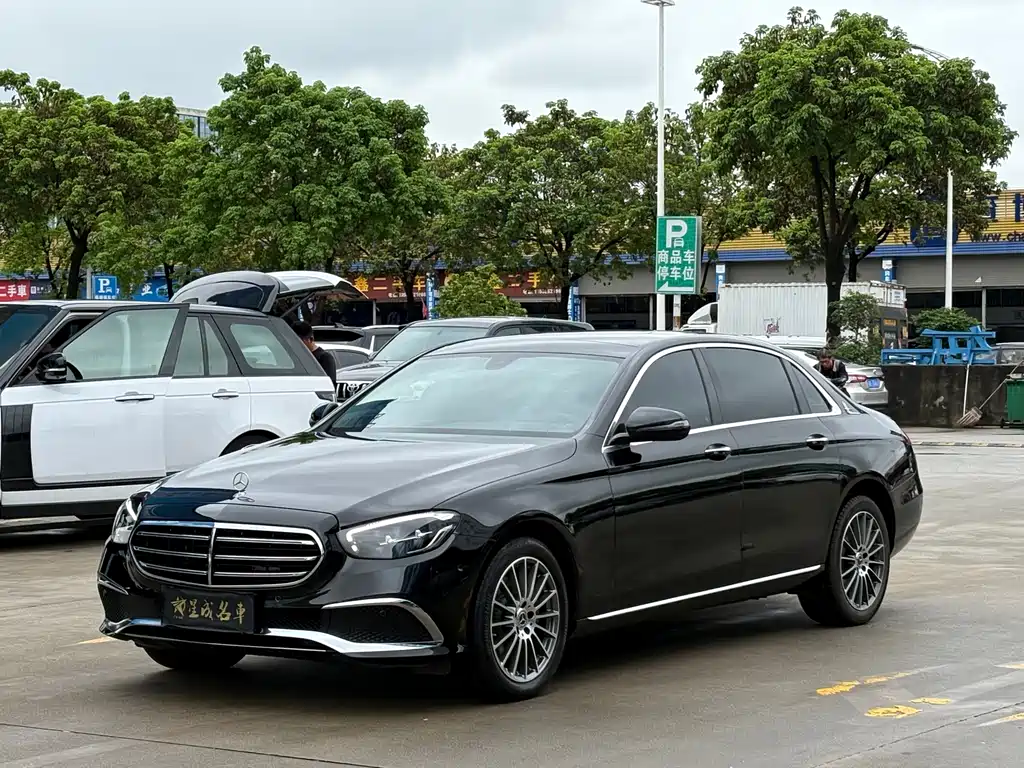 Mercedes-Benz E-Class 2023 — фото 1