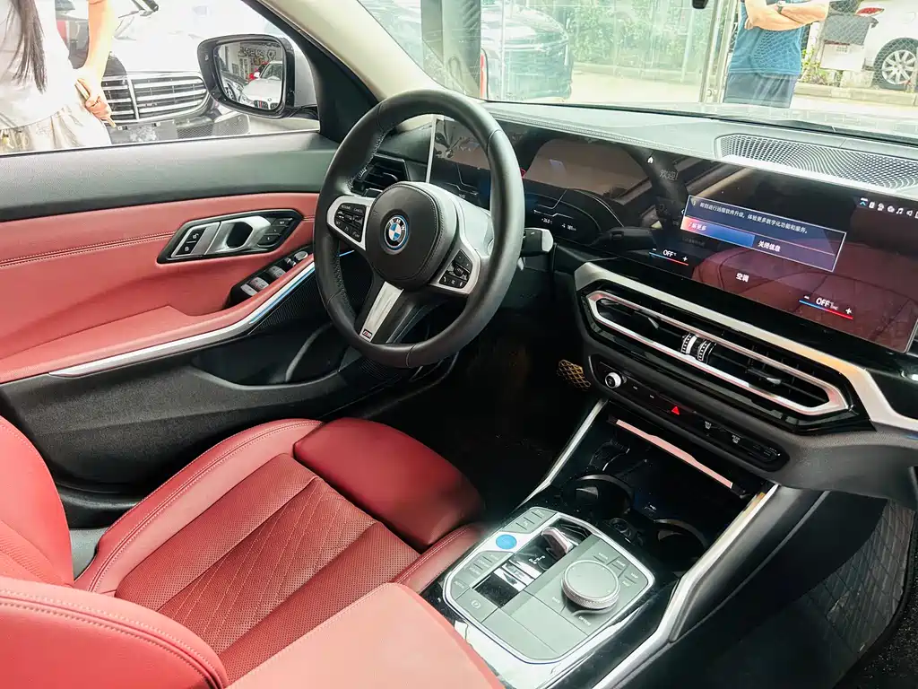 BMW i3 2023 — фото 11