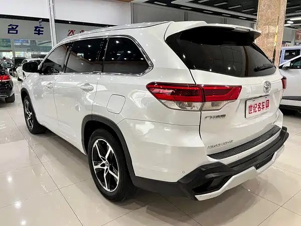 Toyota Highlander 2020