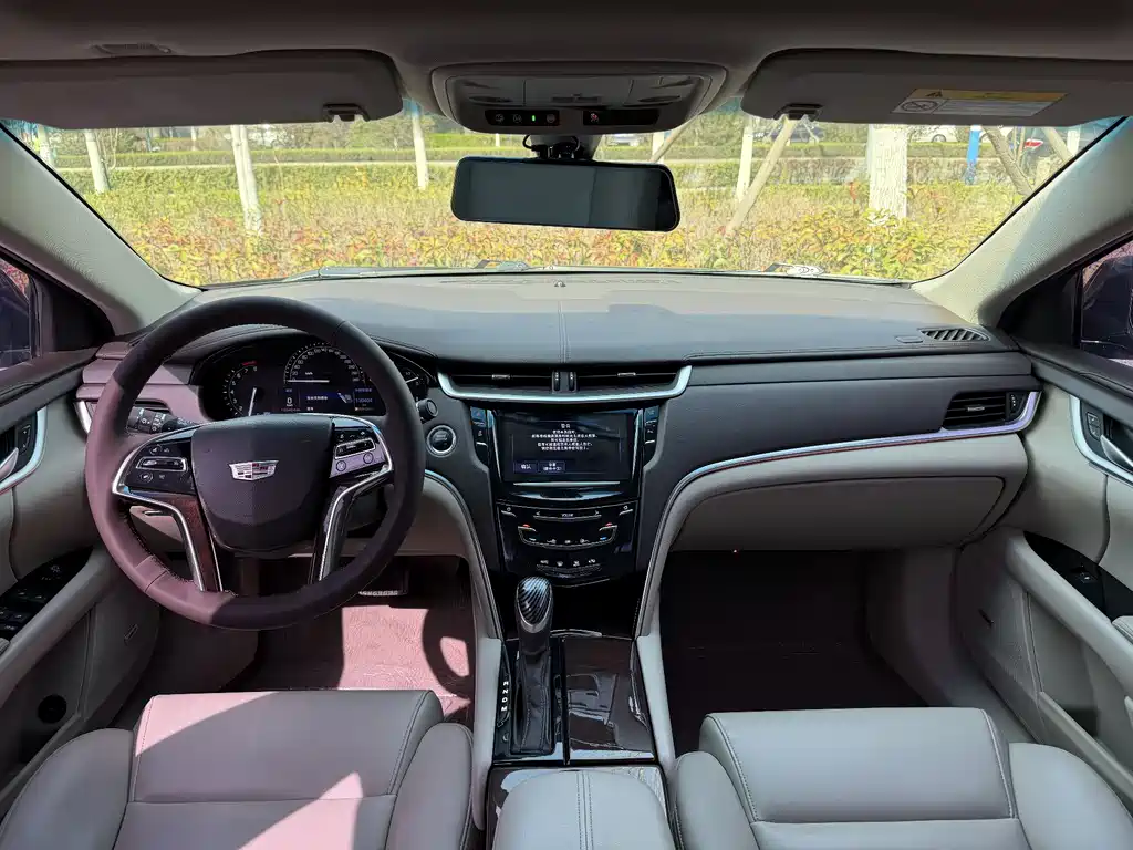 Cadillac XTS 2017 — фото 14