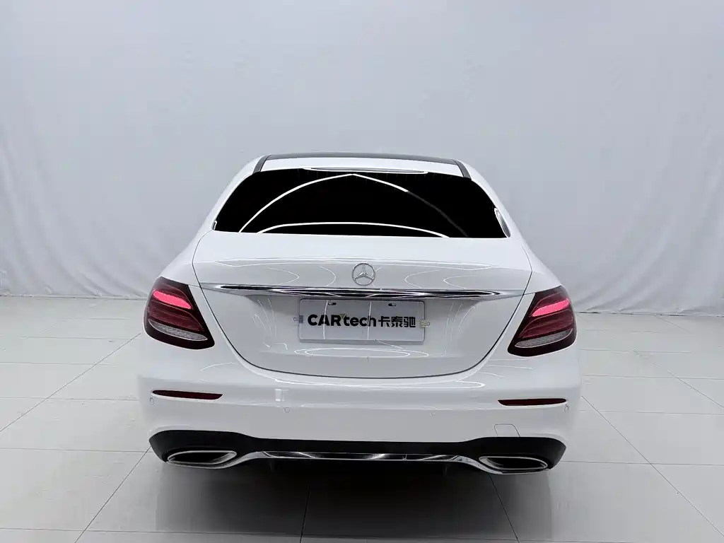 Mercedes-Benz E-Class 2017 — фото 17