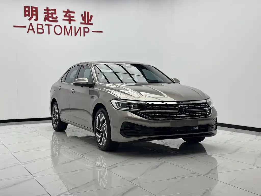 Volkswagen Sagitar 2022