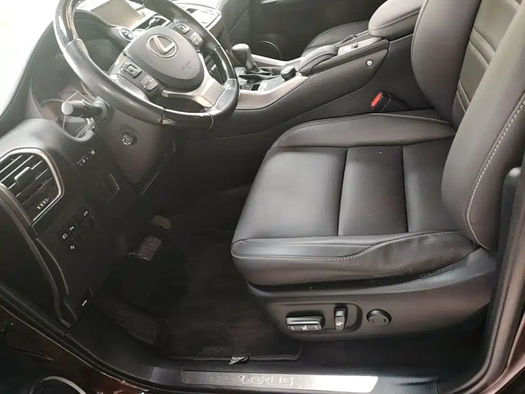 Lexus NX 2016 — фото 15