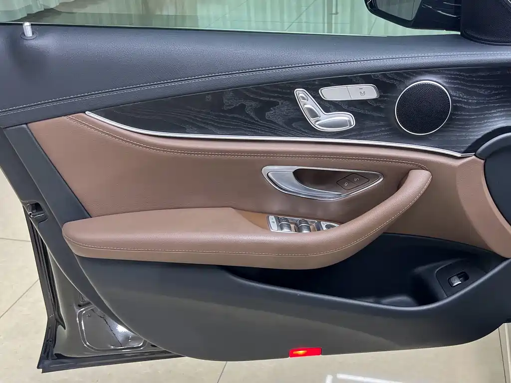 Mercedes-Benz E-Class 2018 — фото 8