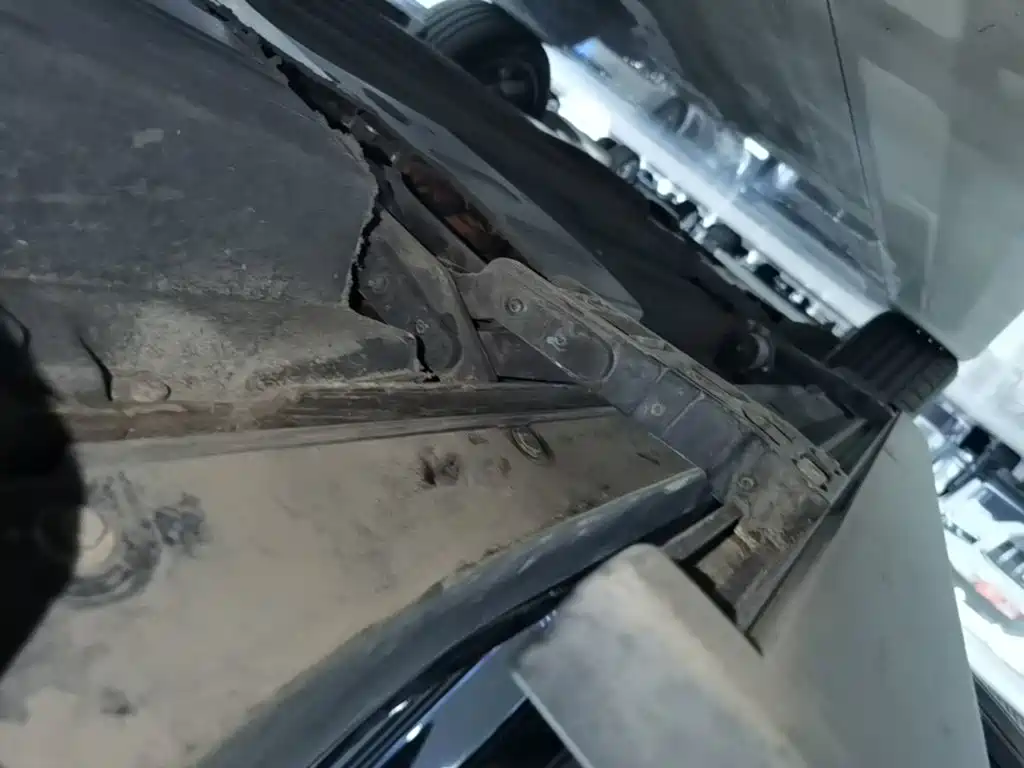 Li Auto Li L6 2025 — фото 22