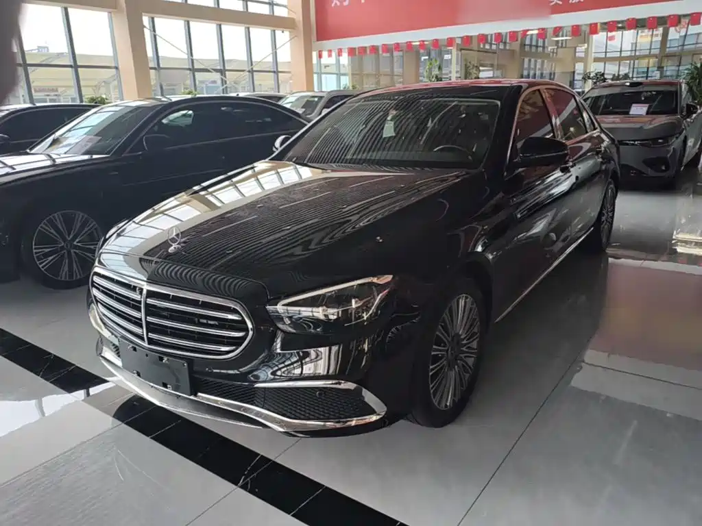 Mercedes-Benz E-Class 2023 — фото 2