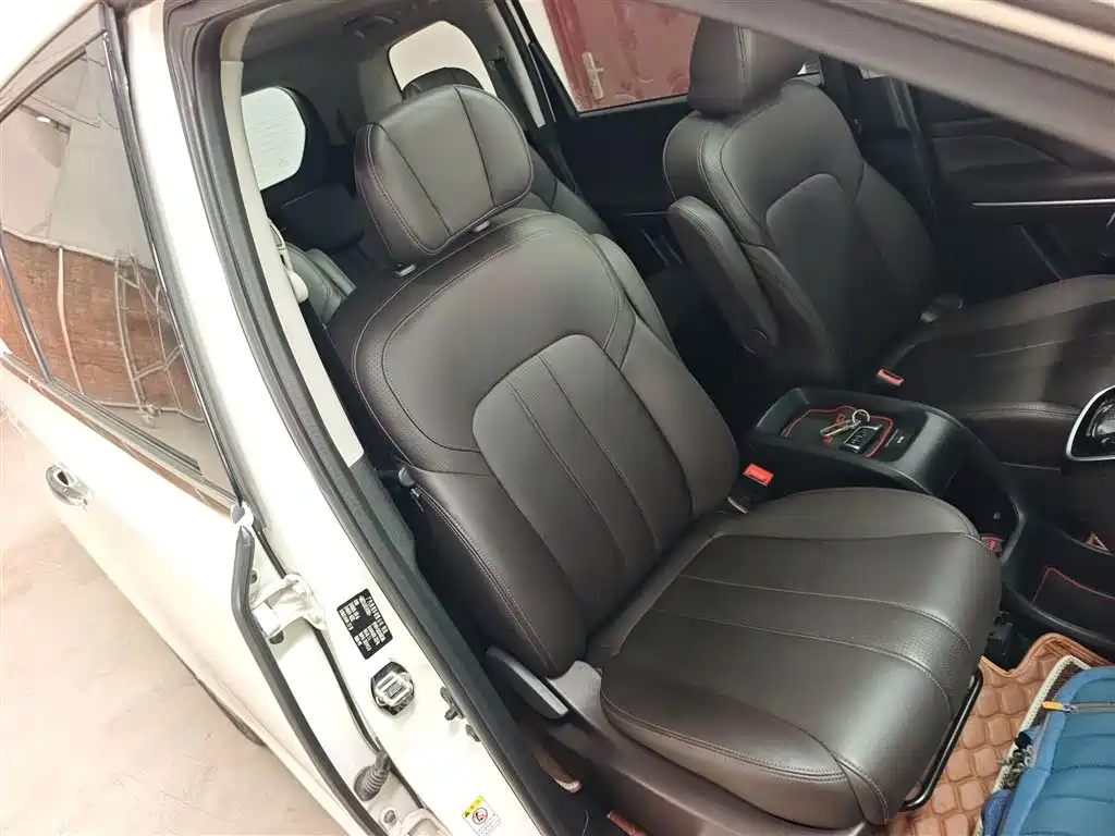 GAC Motor Trumpchi M6 2020 — фото 20