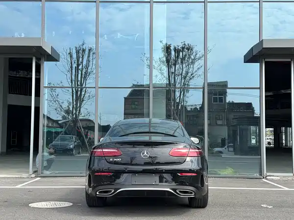 Mercedes-Benz E-Class 2021