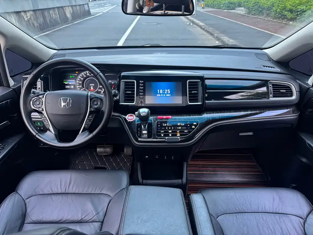 Honda Elysion 2020 — фото 12