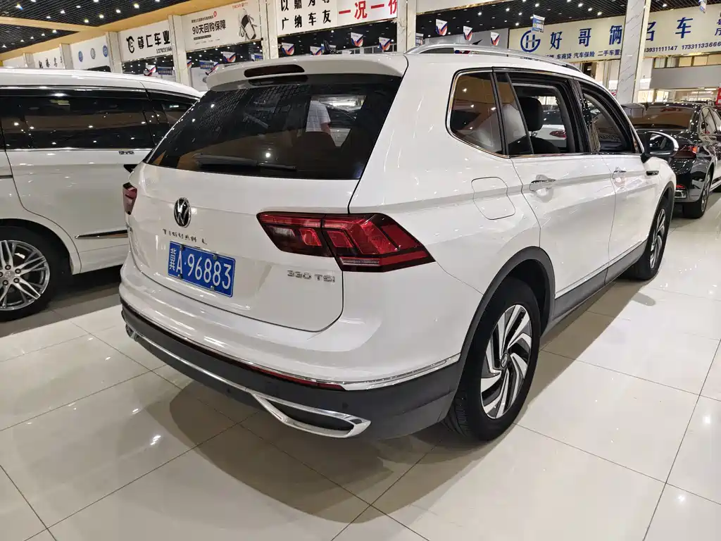 Volkswagen Tiguan L 2022 — фото 15