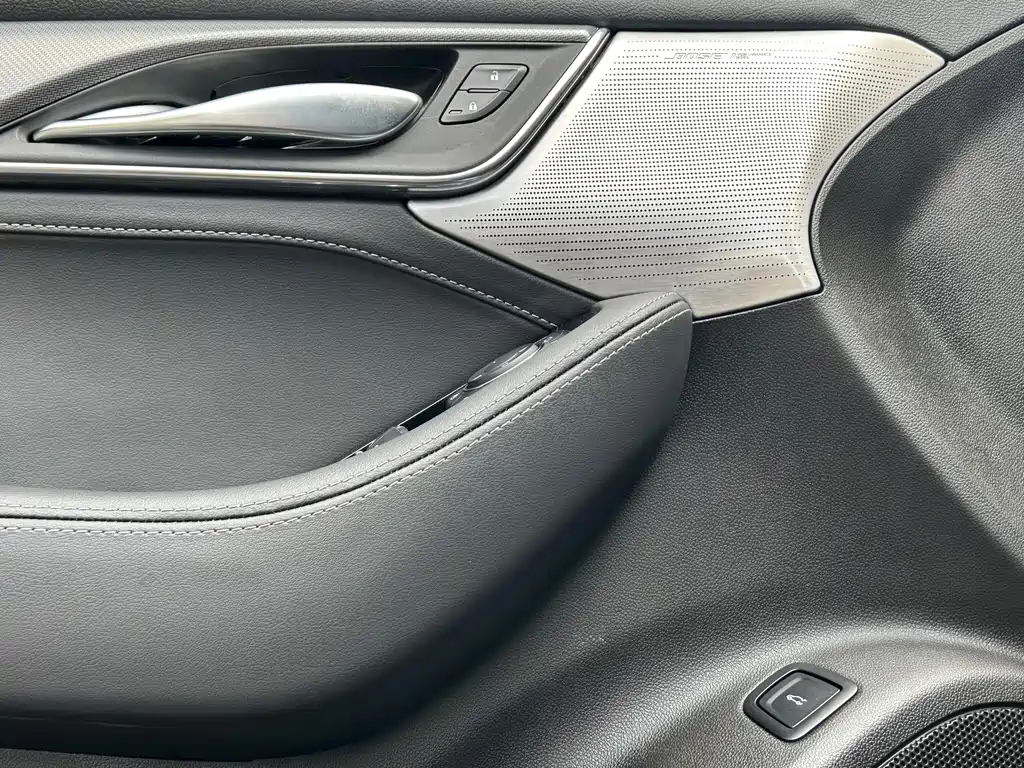 Cadillac CT5 2020 — фото 26