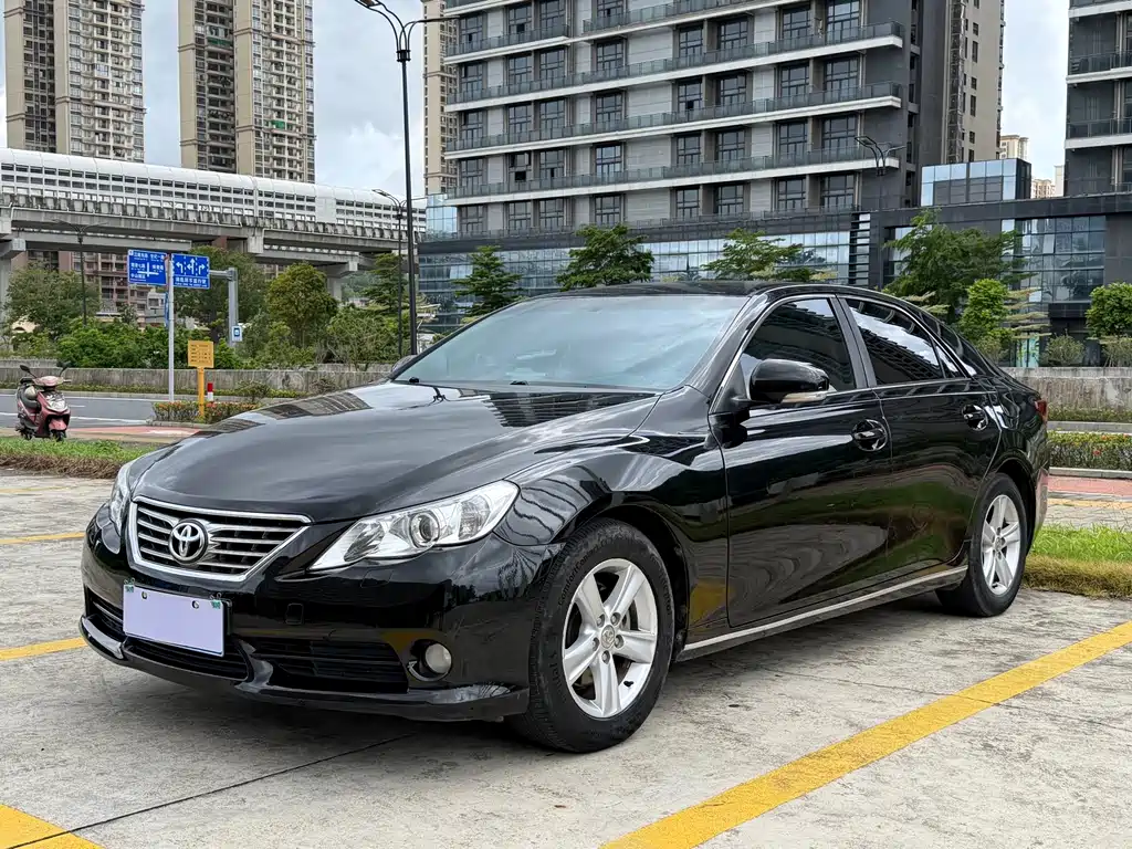 Toyota Reiz 2012