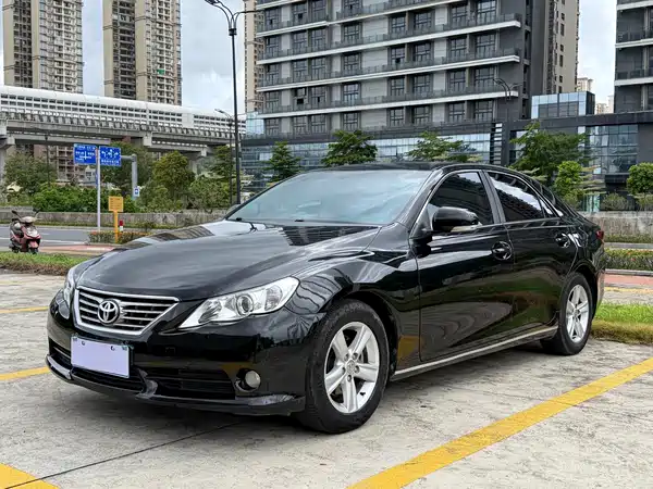 Toyota Reiz 2012