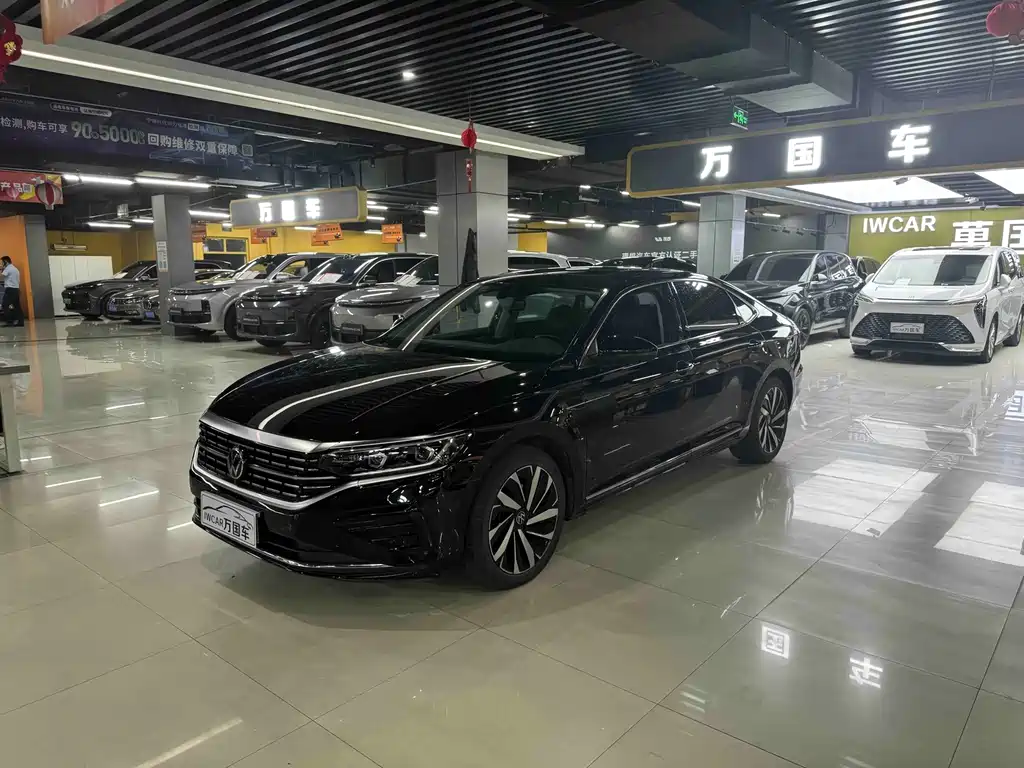 Volkswagen Passat 2023
