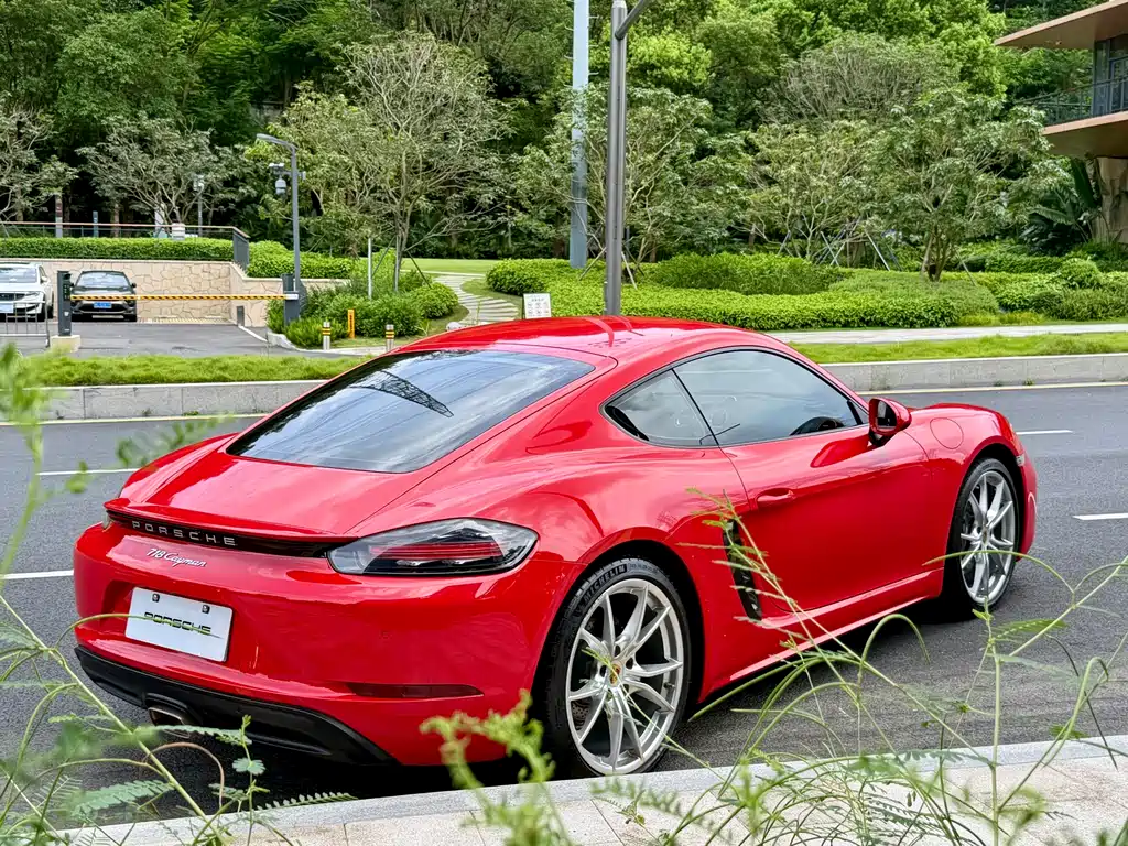 Porsche 718 2022
