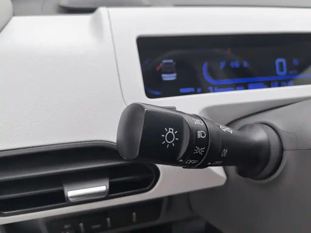Geely Galaxy Panda 2023 — фото 21
