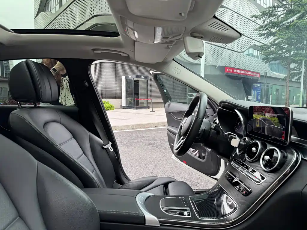 Mercedes-Benz C-Class 2019 — фото 11