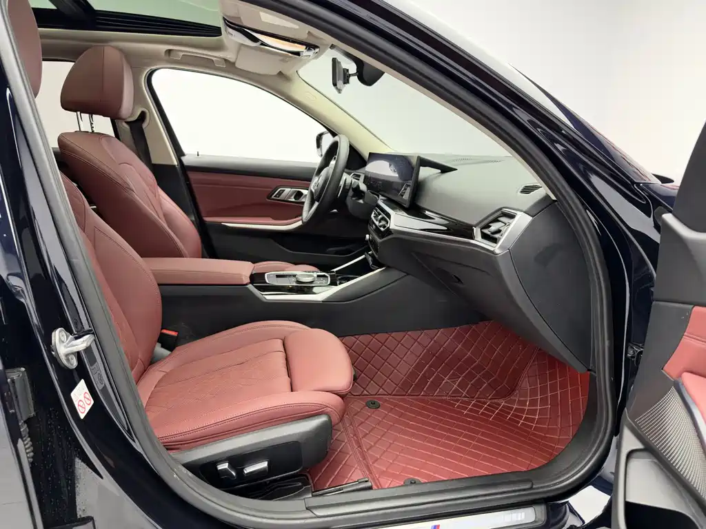 BMW 3 Series 2023 — фото 14