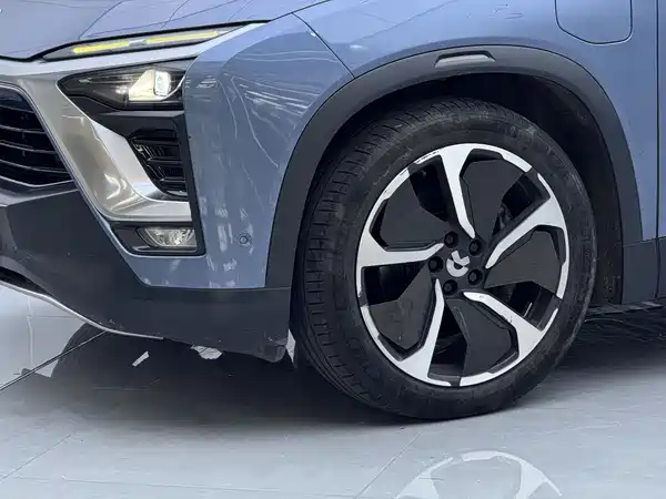 NIO ES8 2018
