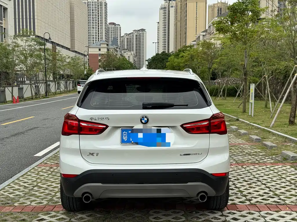 BMW X1 2019 — фото 8