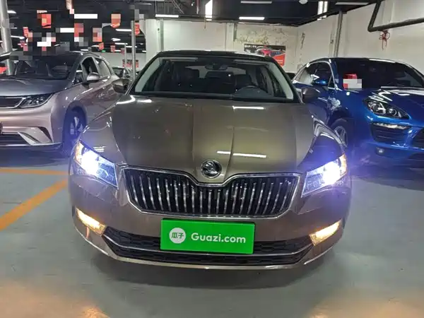 Skoda Superb 2016