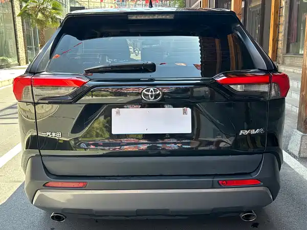 Toyota RAV4 2021
