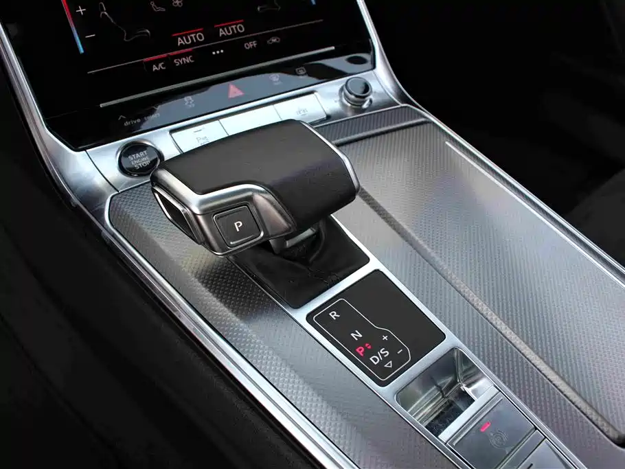 Audi A6L 2024 — фото 8
