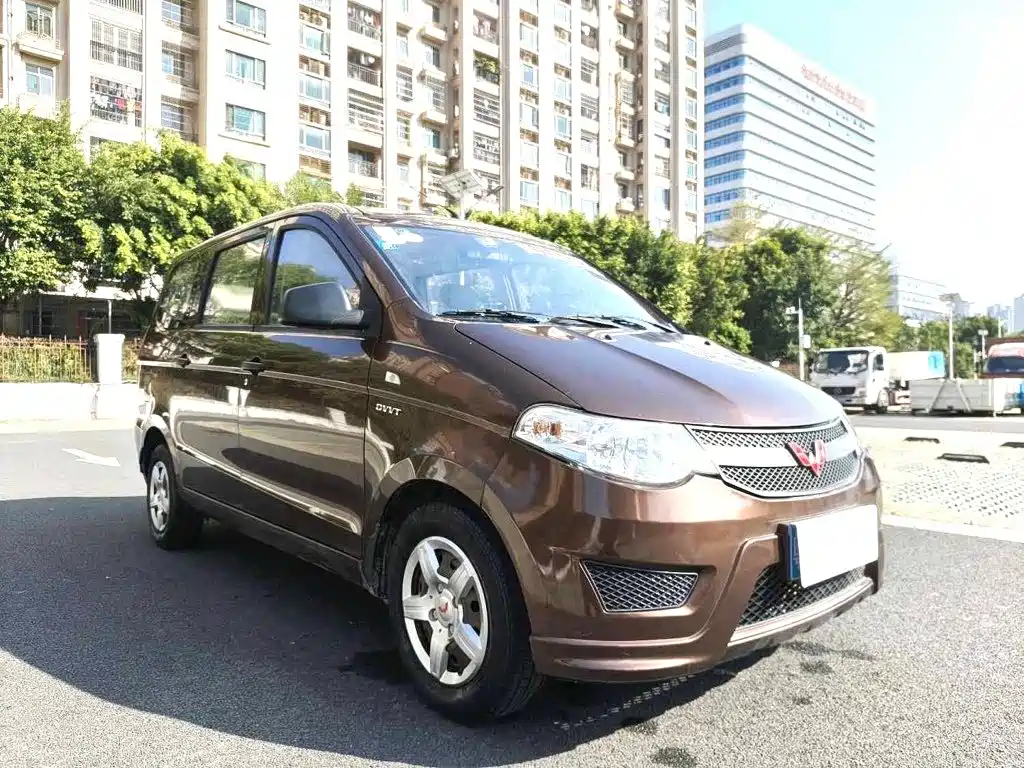 Wuling Hongguang 2018