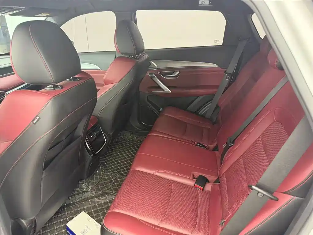 Jetour X70 PLUS 2021