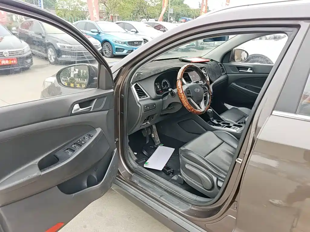 Hyundai Tucson 2016 — фото 16