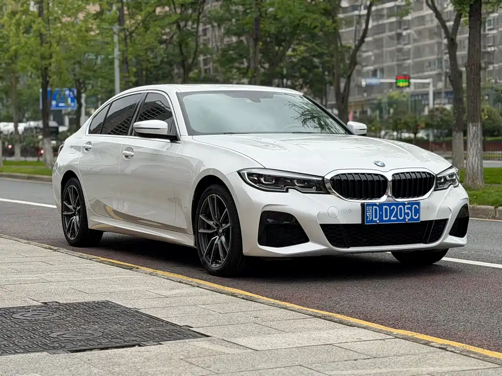 BMW 3 Series 2022