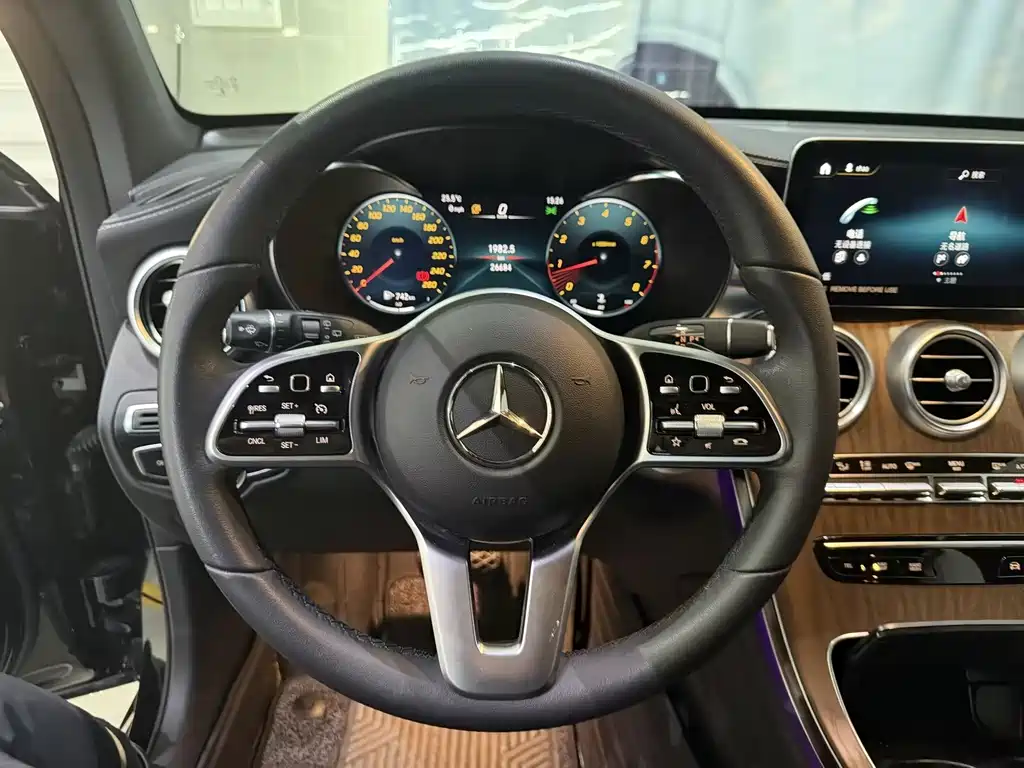Mercedes-Benz GLC 2022 — фото 2