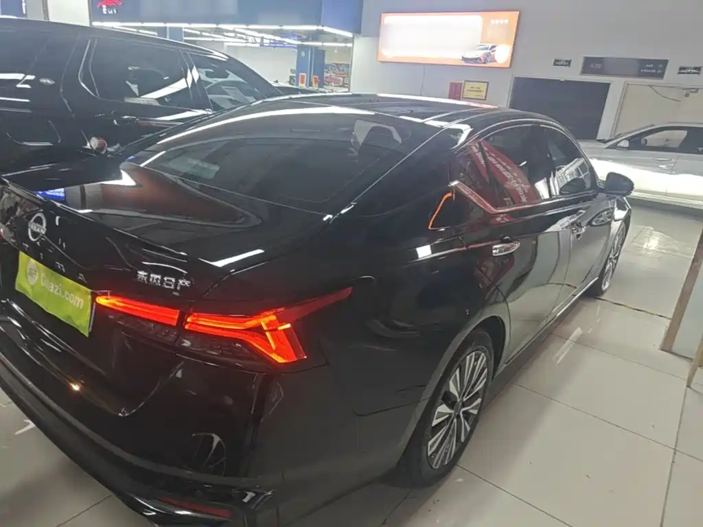 Nissan Teana 2024