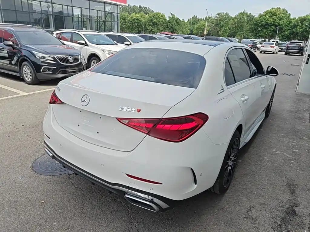 Mercedes-Benz C-Class 2023